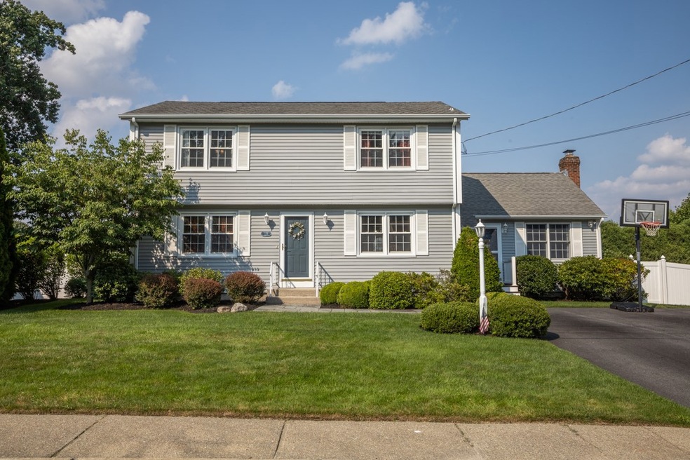 130 Pheasant Dr, Cranston, RI 02920 - photo 1
