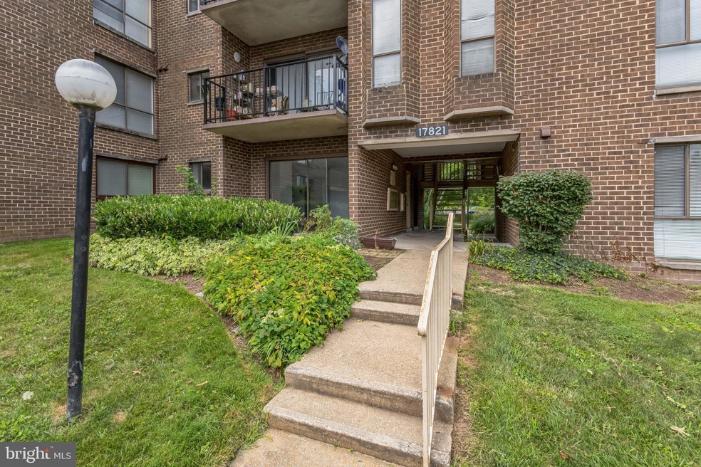 17821 Buehler Rd, Olney, MD 20832 - photo 1