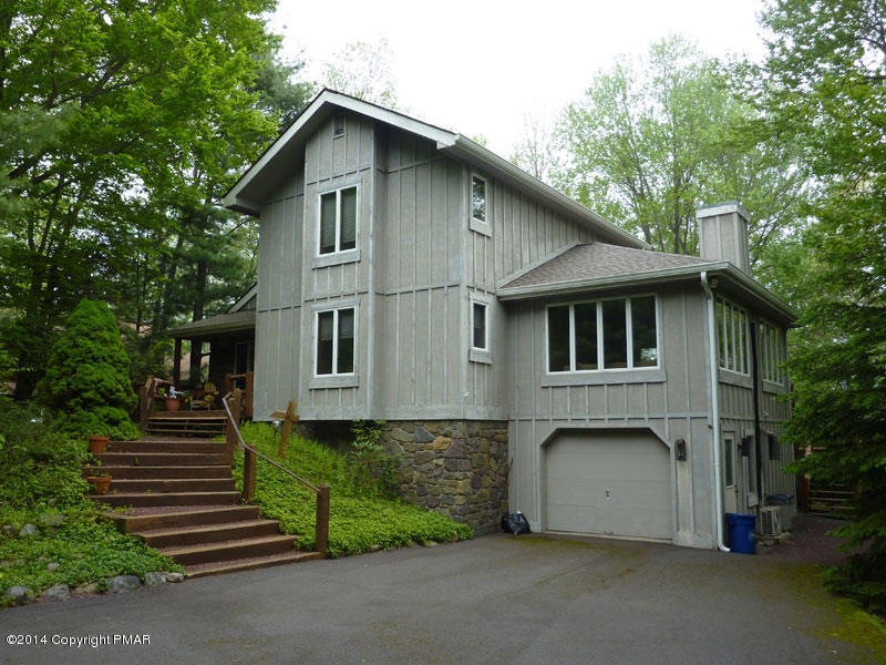 5368 Woodland Ave, Pocono Pines, PA 18350 - photo 1