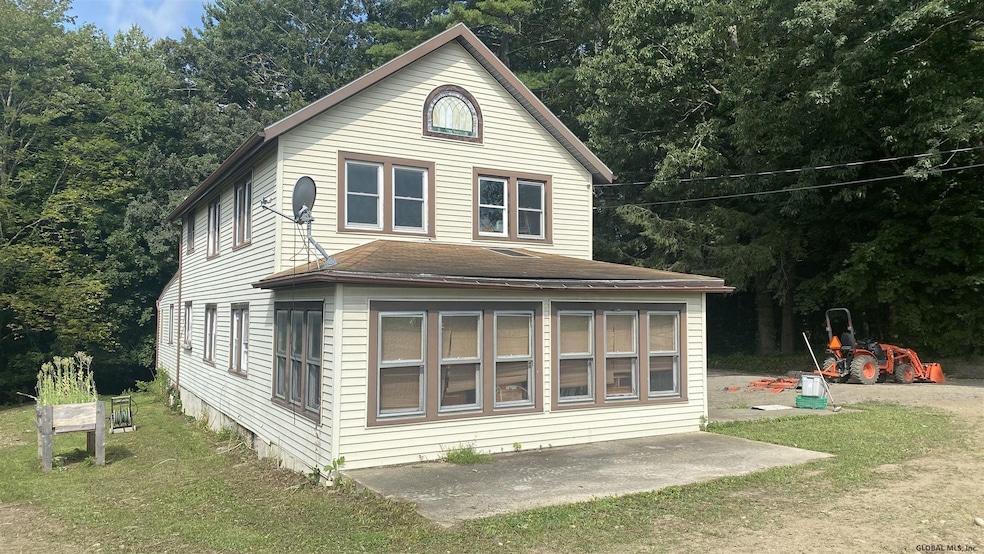 335 Maple Rd, Slingerlands, NY 12159 - photo 1