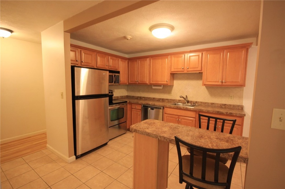 400 New River Rd unit 101, Manville, RI 02838 - photo 1