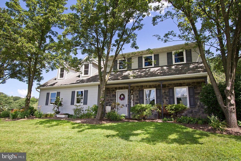 2 Ingham Dr, Stevens, PA 17578 - photo 1