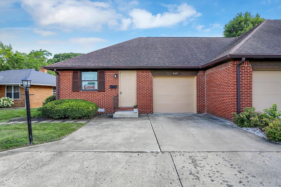 509 E Main St, Brownsburg, IN 46112 - photo 1