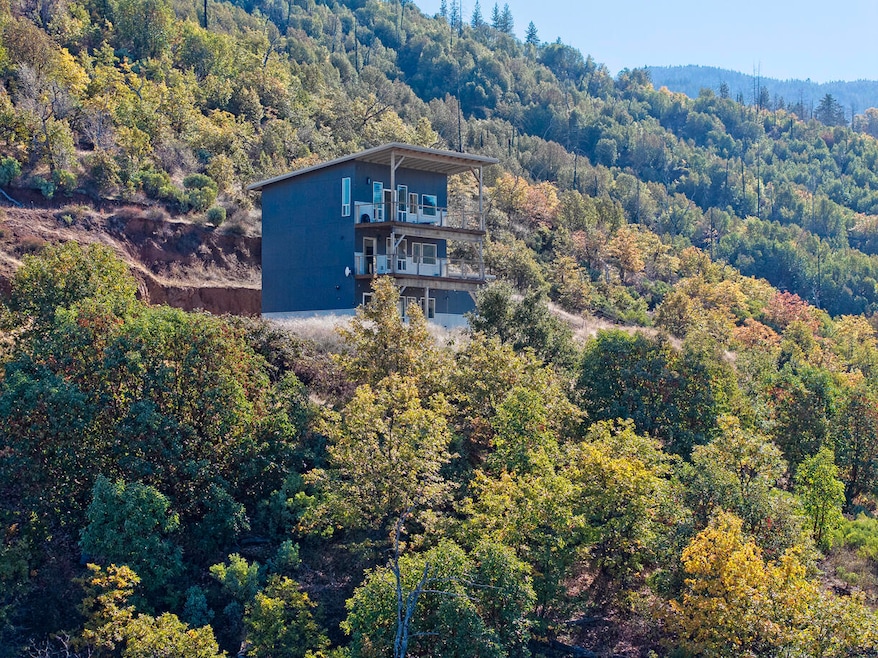 For Sale $850,000 • Co-Listing Agent