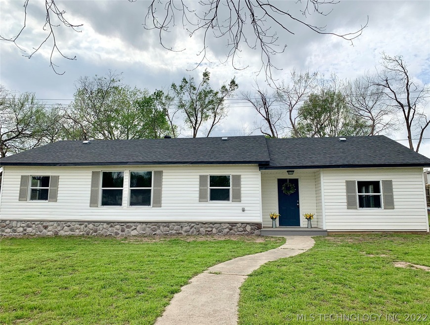 1821 7th Ave NW, Ardmore, OK 73401 - photo 1