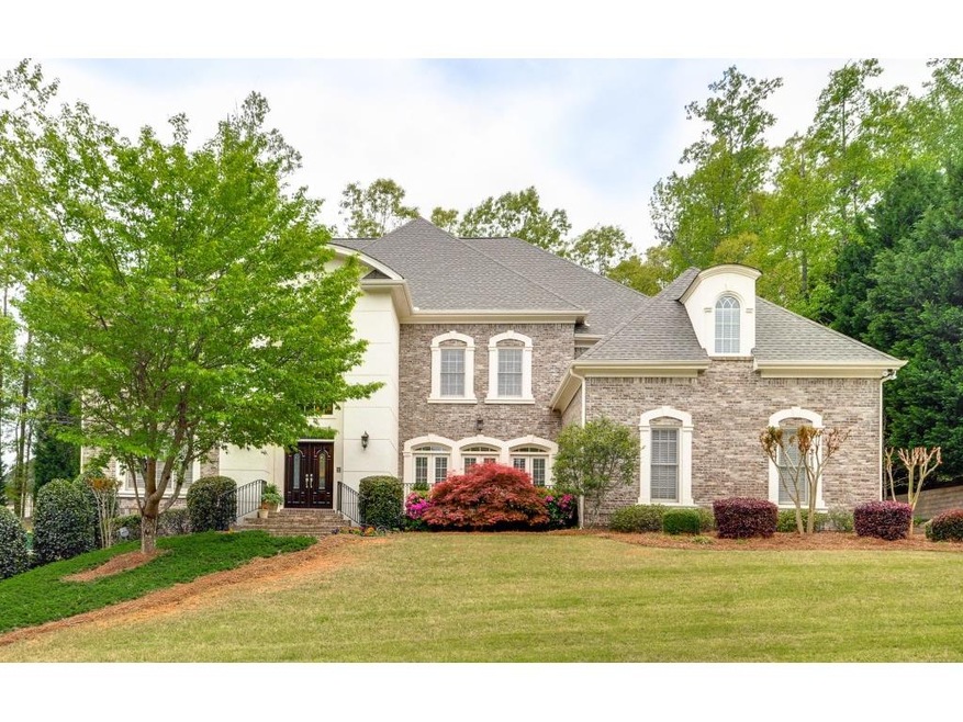 Four sided brick home in the cul-de-sac!  Click on