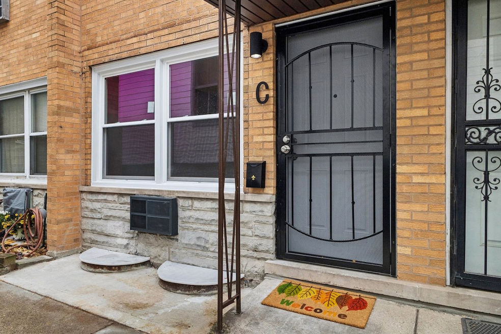 6950 S Cregier Ave unit C, Chicago, IL 60649 - photo 1