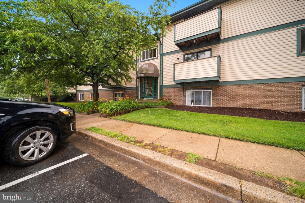 19605 Gunners Branch Rd unit H, Germantown, MD 20876 - photo 1