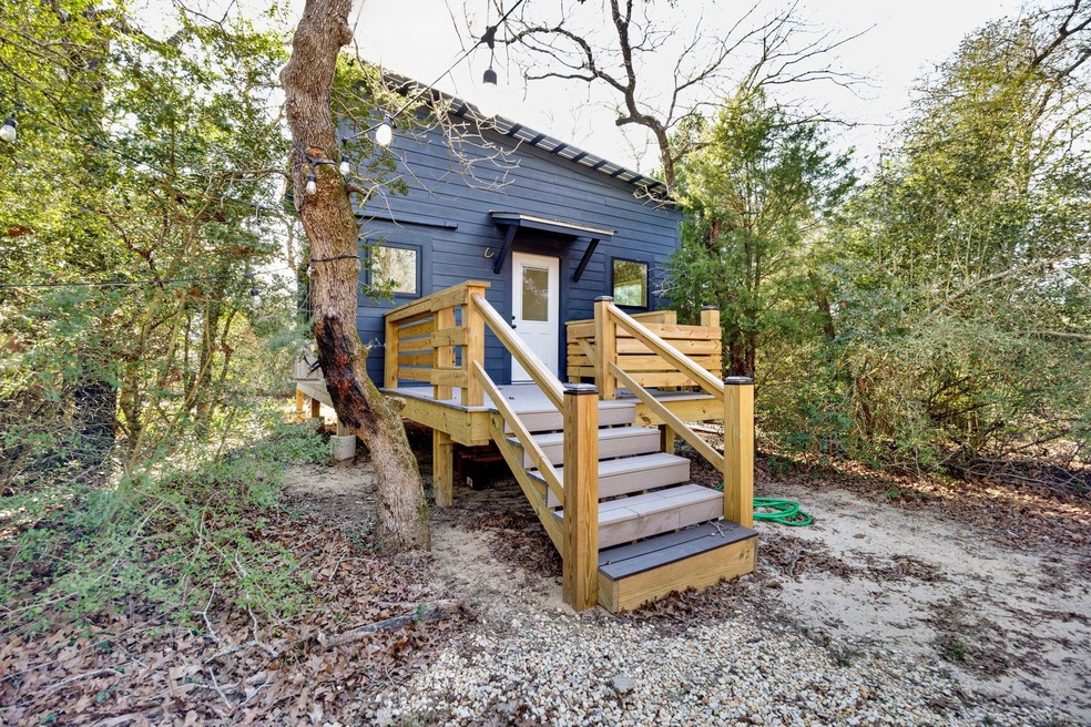 For Rent $1,150/month • Co-Listing Agent