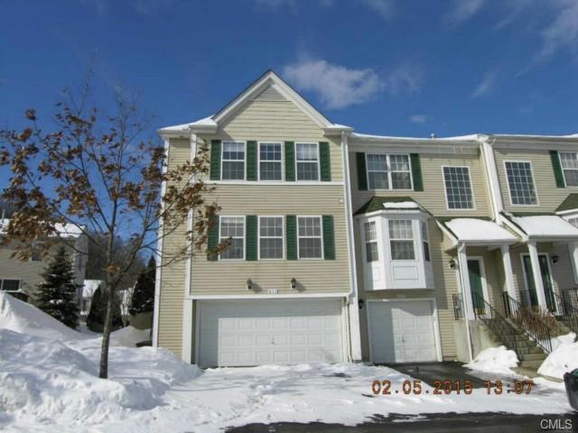 611 Lexington Blvd unit 611, Bethel, CT 06801 - photo 1