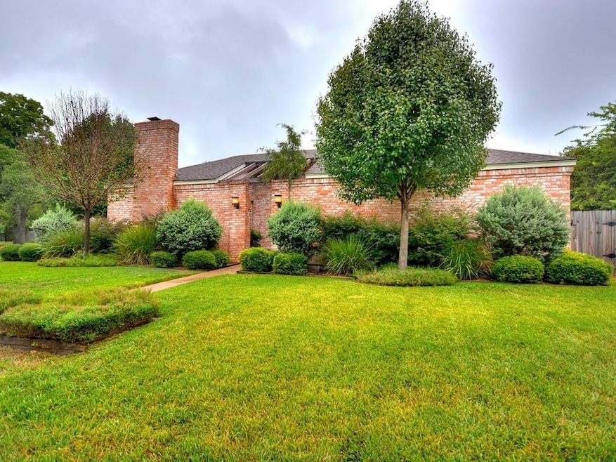 4700 Trail West Dr, Austin, TX 78735 - photo 1