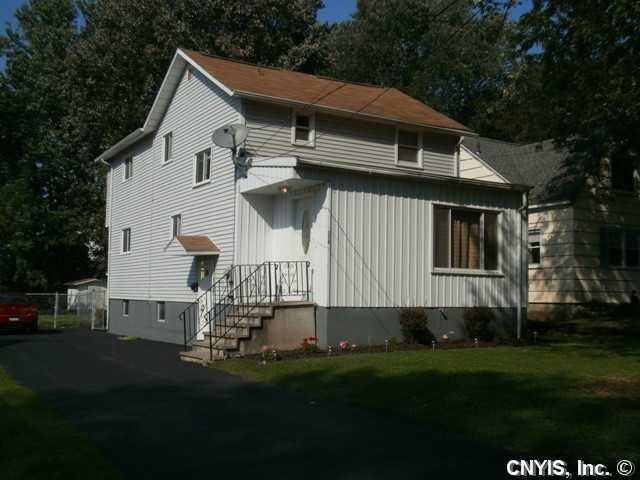 Exterior Front 112 Garden City Dr