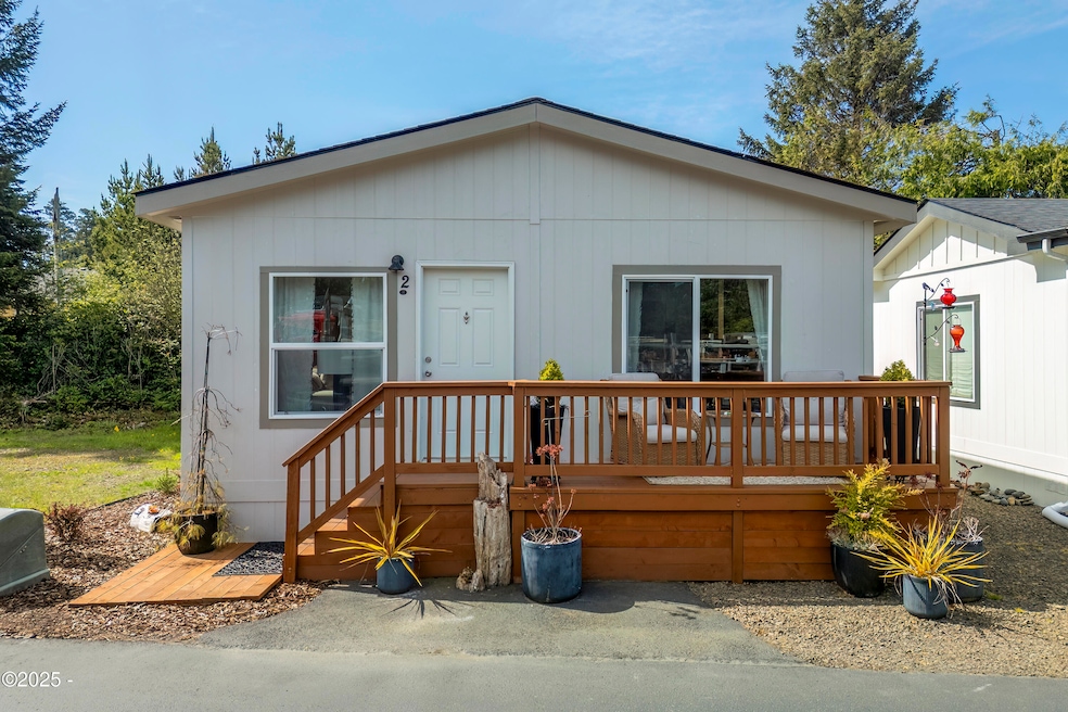 HOLIDAY HILLS #2(EXTERIOR) (5)