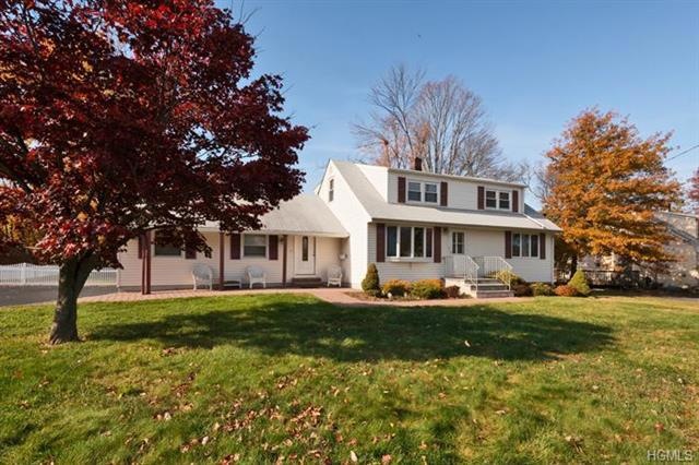 5 Villa Dr, Nanuet, NY 10954 - photo 1