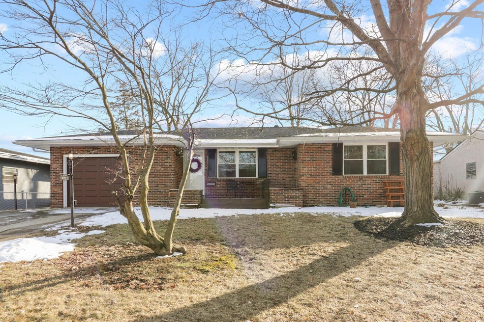 2831 Woodcroft Rd, Columbus, OH 43204 - photo 1