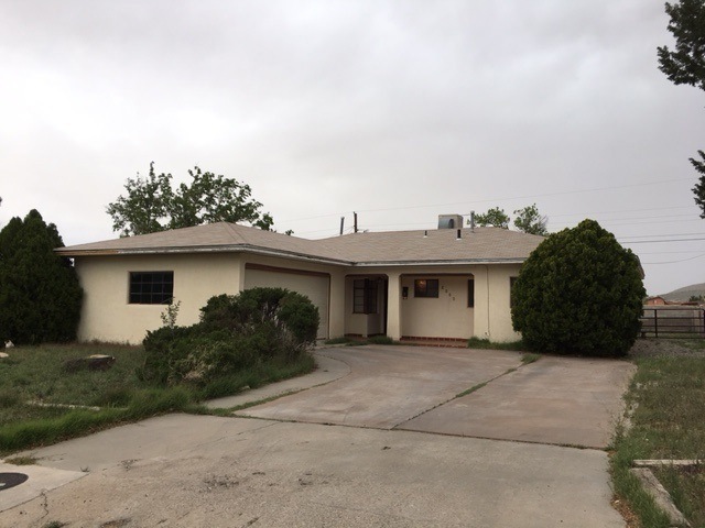 2005 Dewey Ln, Alamogordo, NM 88310 - photo 1