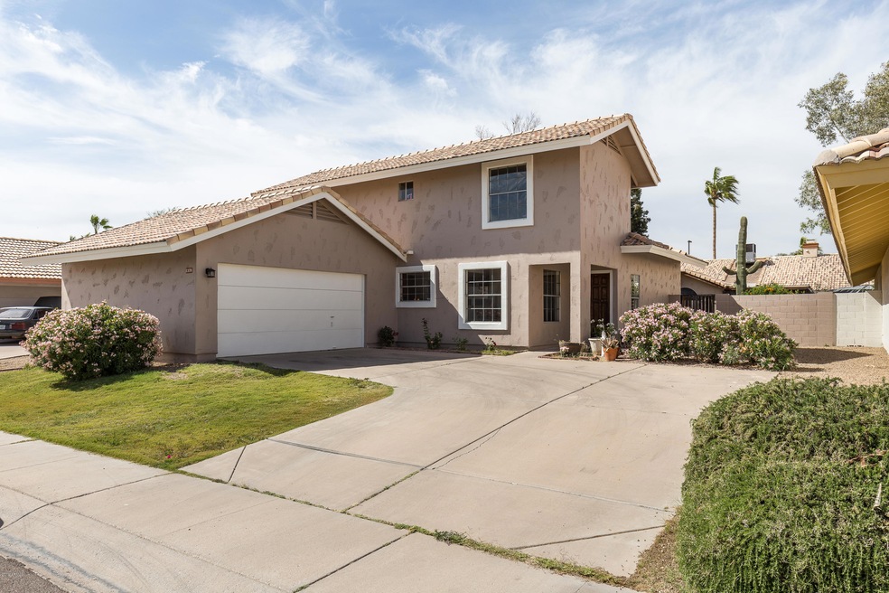 1370 W Elgin (1 of 27)