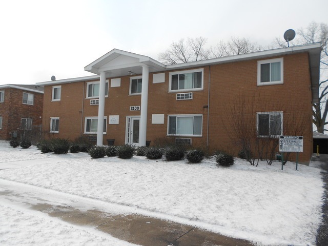 2100 Best Place unit 1, Aurora, IL 60506 - photo 1