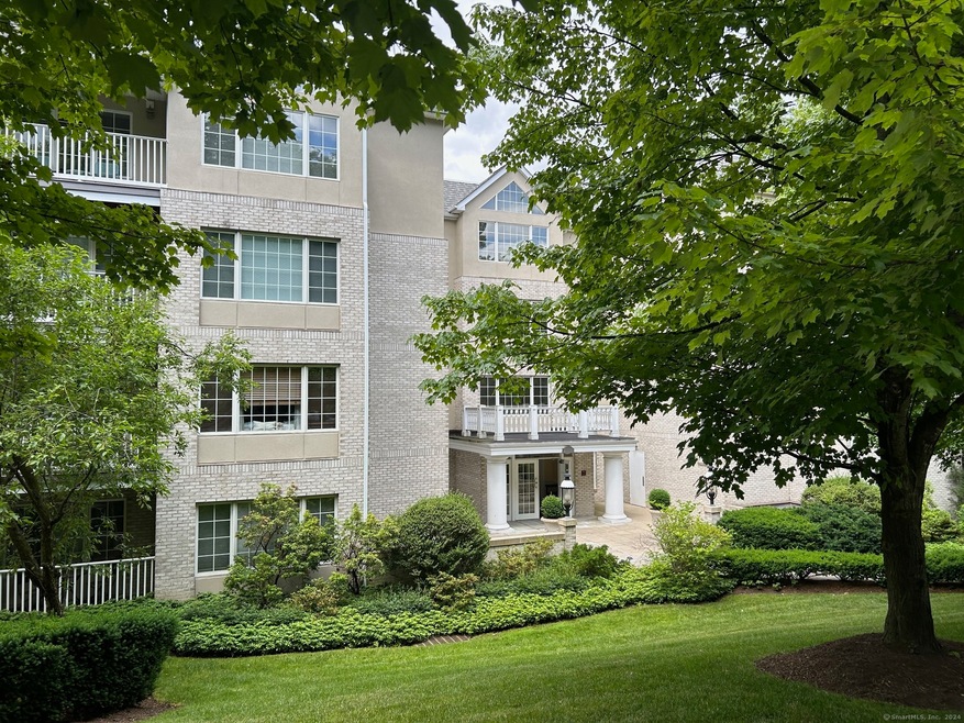 2 Homestead Ln unit 109, Greenwich, CT 06831 - photo 1