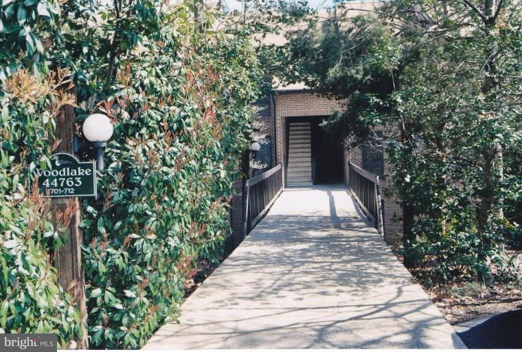 44763 Woodlake Ct unit 704, California, MD 20619 - photo 1