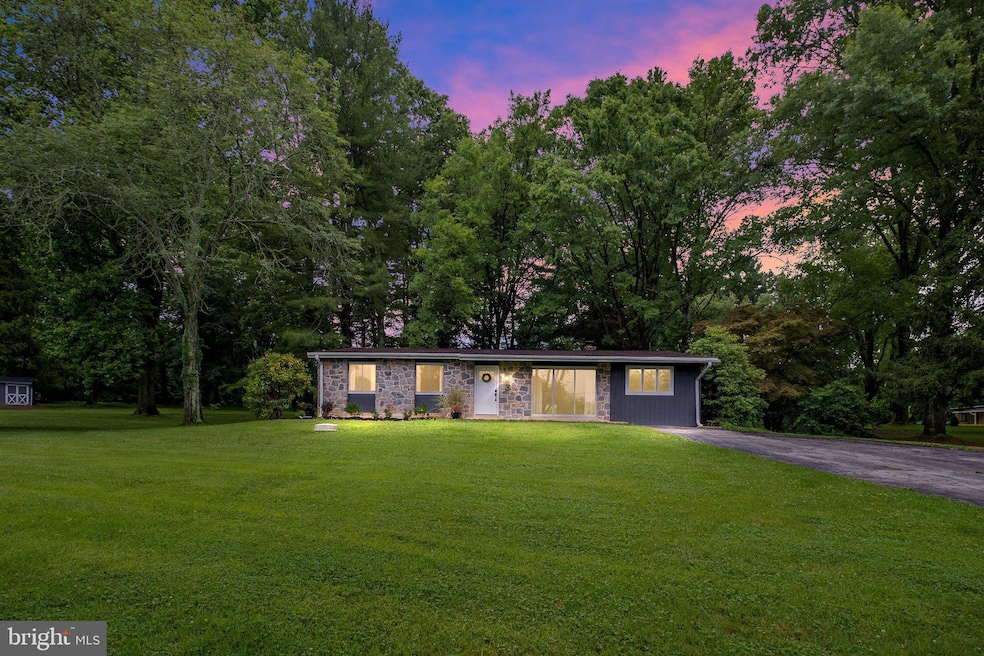 3 Twin Pine Way, Glen Mills, PA 19342 - photo 1