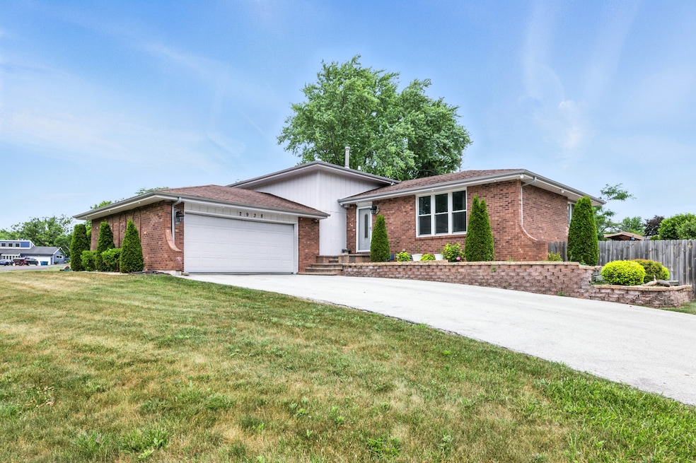 2938 E Shagbark Trail, Crete, IL 60417 - photo 1