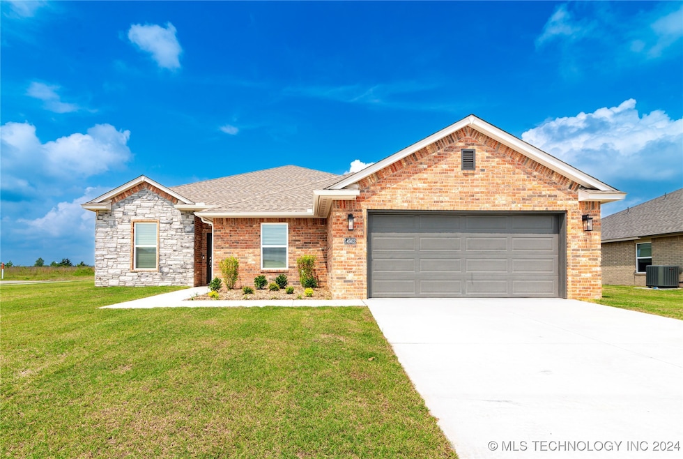 14962 S Oak St, Glenpool, OK 74033 - photo 1