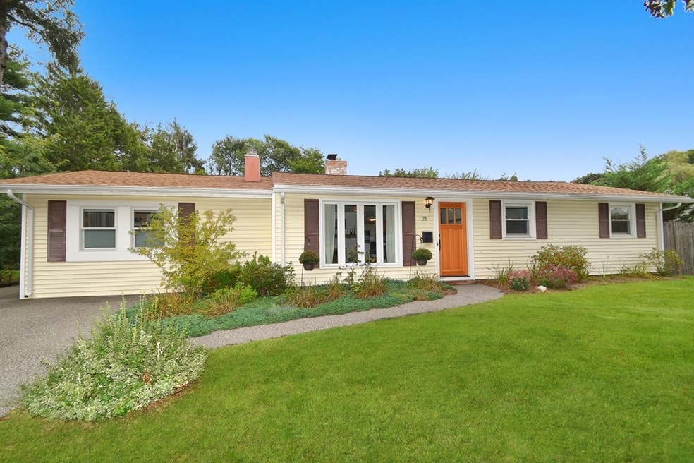 21 Fenway Dr, Framingham, MA 01701 - photo 1