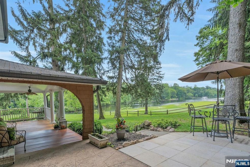 For Sale $2,398,000 • Co-Listing Agent