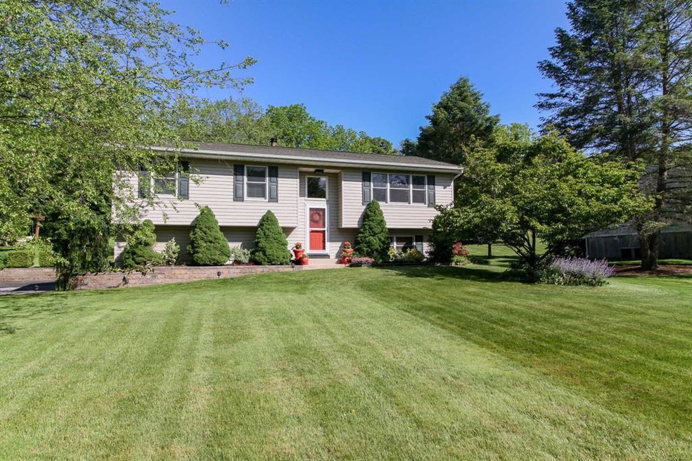 72 Daley Rd, Poughkeepsie, NY 12603 - photo 1