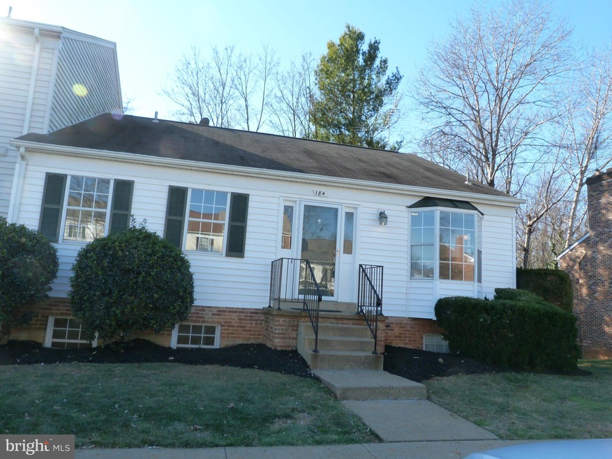 184 Fairfield Dr unit 184, Warrenton, VA 20186 - photo 1