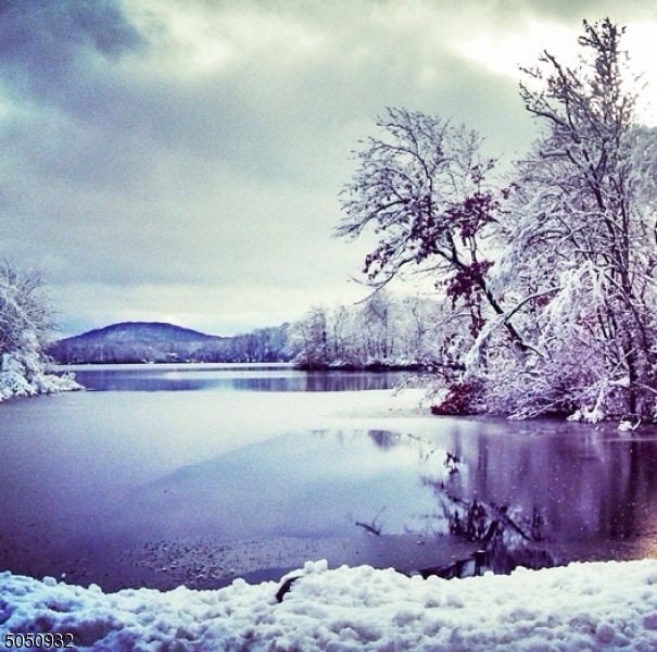 51 Cherry Tree Ln, Kinnelon, NJ 07405 - photo 1