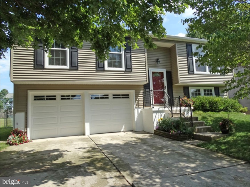 136 Independence Dr, Morrisville, PA 19067 - photo 1