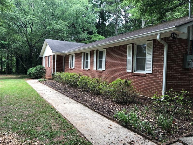 3 bed/3 bath four-sided brick ranch on the best st