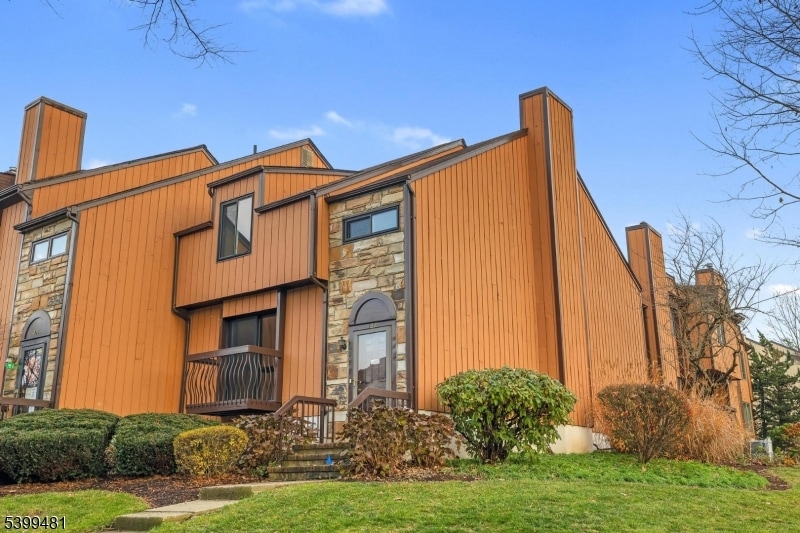 107 Wimbledon Square, Hackettstown, NJ 07840 - photo 1