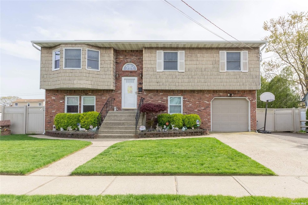 361 30th St, Lindenhurst, NY 11757 - photo 1