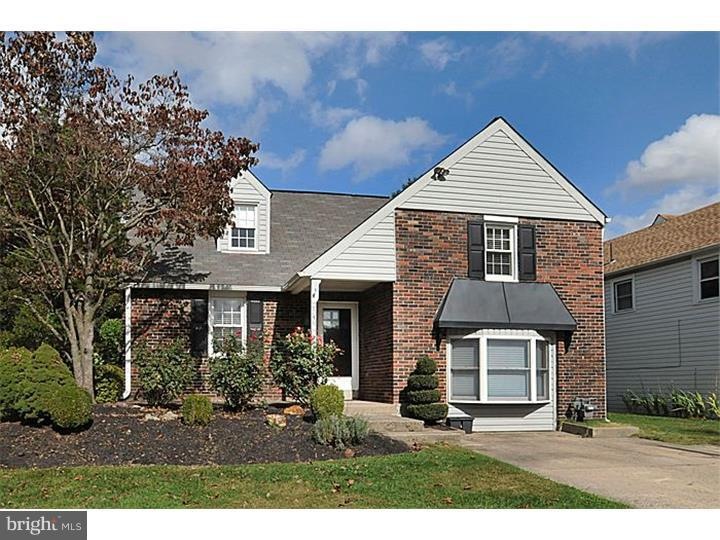 2549 Fernwood Ave, Abington, PA 19001 - photo 1