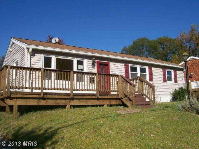 1208 Stratwood Ave, Oxon Hill, MD 20745 - photo 1