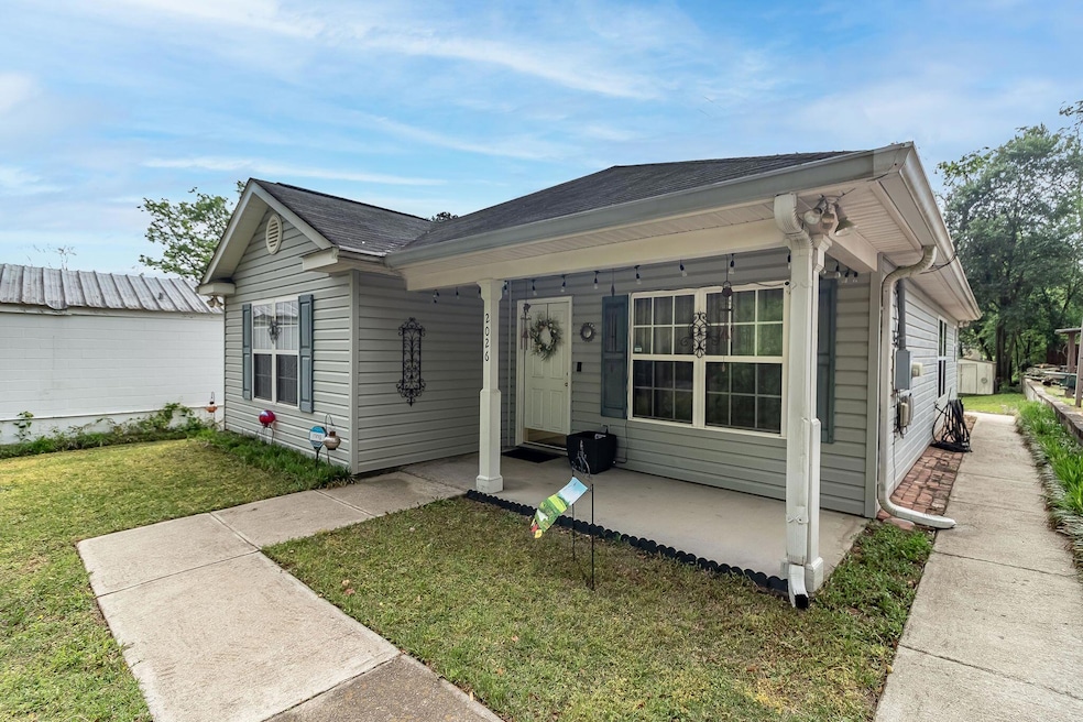 2-web-or-mls-2026 GARDNER ST (c)--10