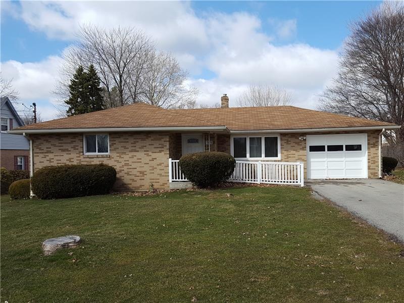 WELCOME to 2620 19th Street, brick ranch with 3 be