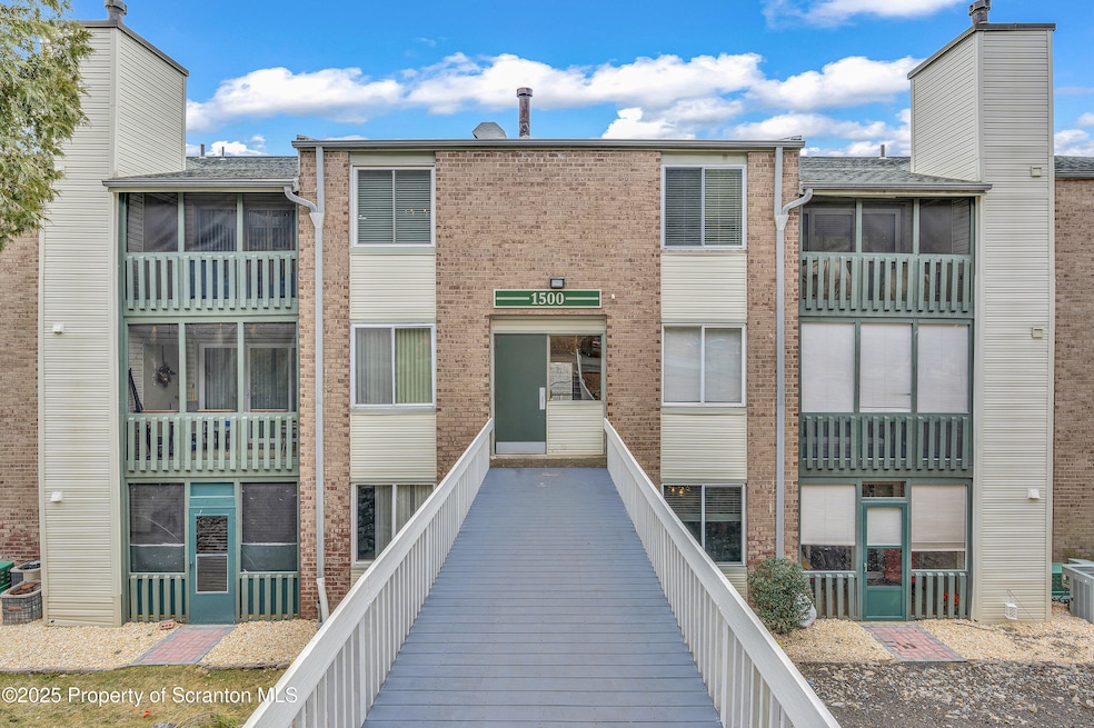 1508 Summit Pointe, Scranton, PA 18508 - photo 1