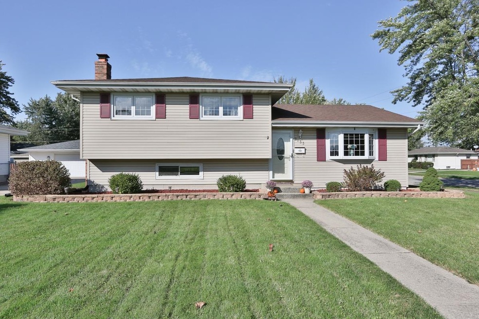 3133 99th St, Highland, IN 46322 - photo 1