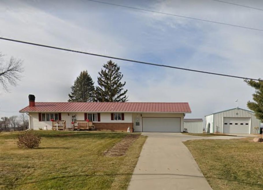 4075 Highway F36 W, Newton, IA 50208 - photo 1