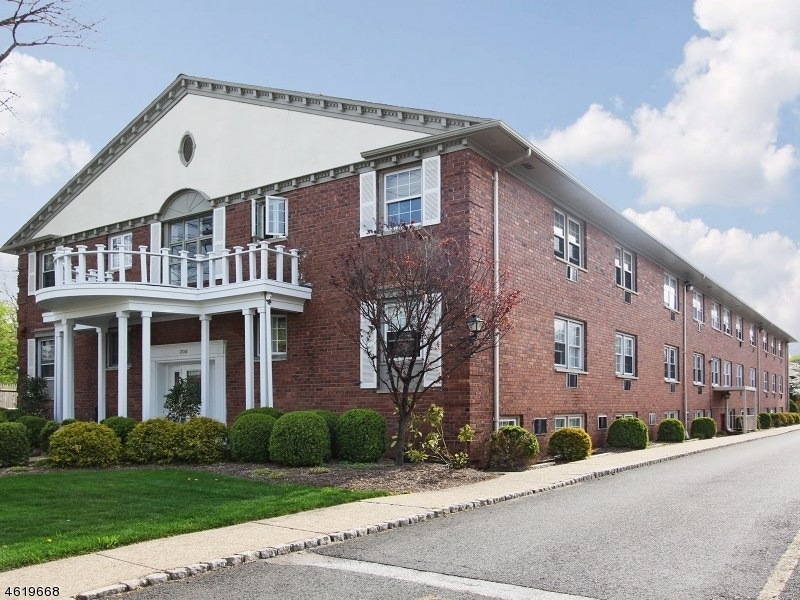 206 Main St unit 11, Millburn, NJ 07041 - photo 1