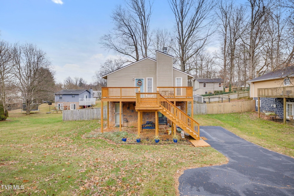 1813 Todd Dr, Johnson City, TN 37604 - photo 1