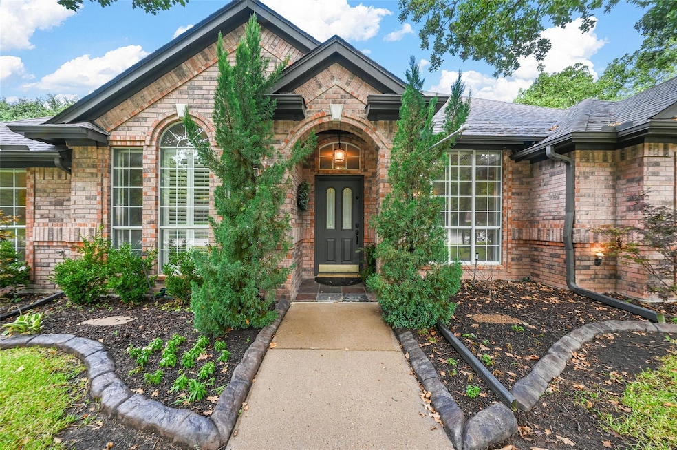 8229 Fenwick Dr, North Richland Hills, TX 76182 - photo 1