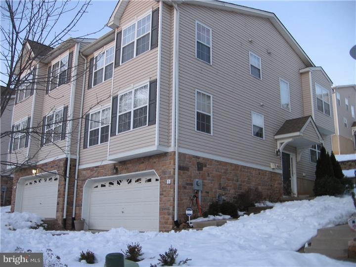 5 Whalens Ct, Drexel Hill, PA 19026 - photo 1