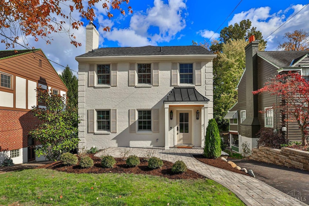 1120 Paxton Ave, Cincinnati, OH 45208 - photo 1