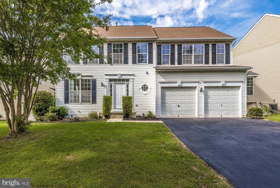 21314 Village Green Cir, Germantown, MD 20876 - photo 1