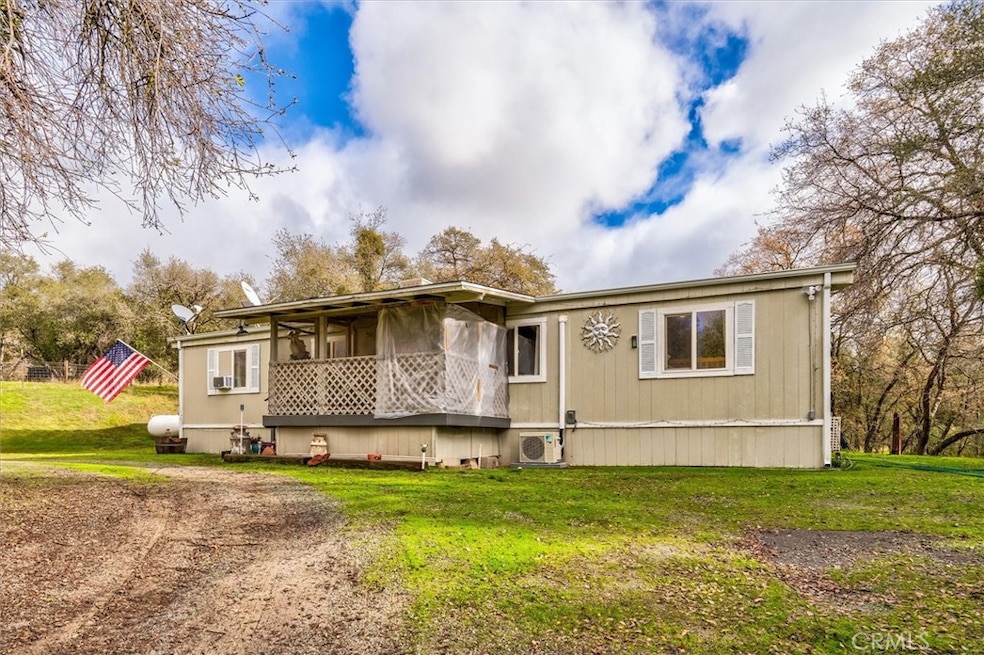 46236 Comstock Dr, Coarsegold, CA 93614 - photo 1